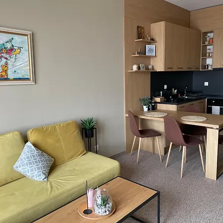 View In Residences 아파트